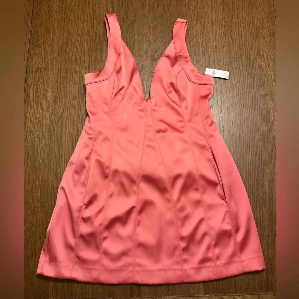 NWT By Anthropologie Sleeveless Plunge Satin Mini Dress Pink Size 14 - Picture 4 of 9
